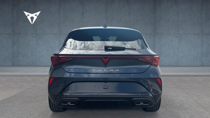 CUPRA Leon 1.5 eTSI 150 V2 5dr DSG Petrol Hatchback - Image 8